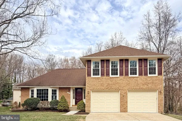 $1,069,900 | 4607 Tapestry Drive, Fairfax, VA 22032