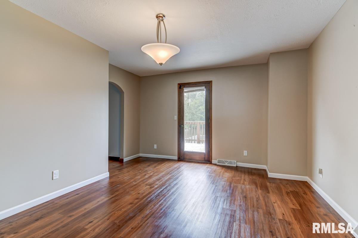 23 Lucerne Drive Springfield, IL 62707 - Photo 7 of 35 Gallery Image 7