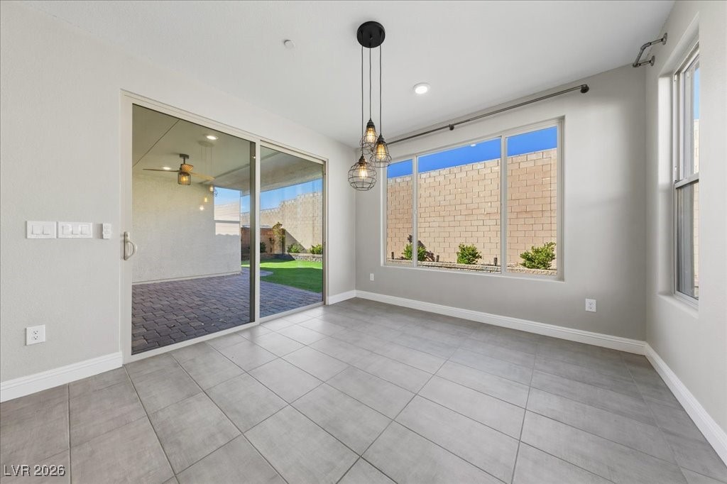 6479 Corsari Ridge Street Las Vegas, NV 89166 - Photo 7 of 38