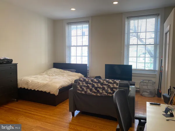 $1,650 | 311 South 12th Street, Unit 2F, Philadelphia, PA 19107