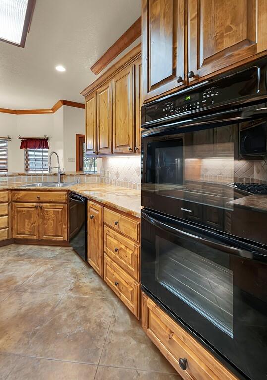 1609 Southern View Lorena, TX 76655 - Photo 11 of 35