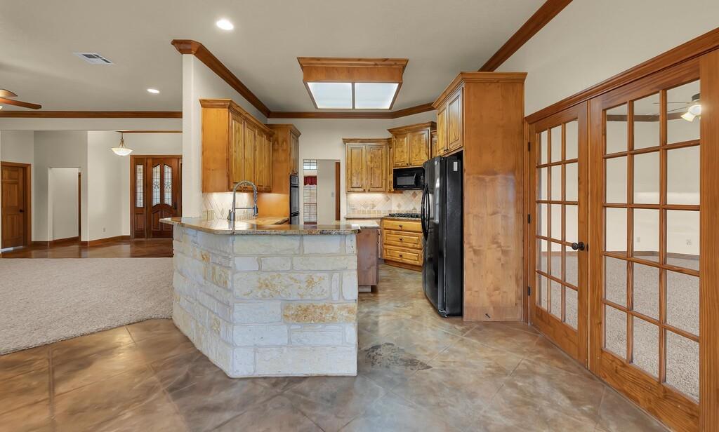 1609 Southern View Lorena, TX 76655 - Photo 8 of 35