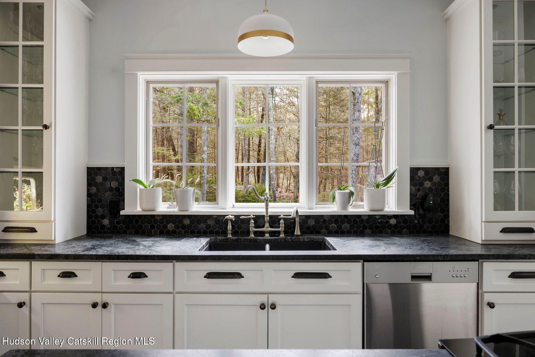 9 Estate Road Saugerties, NY 12477 - Photo 17 of 44 photo_online_080