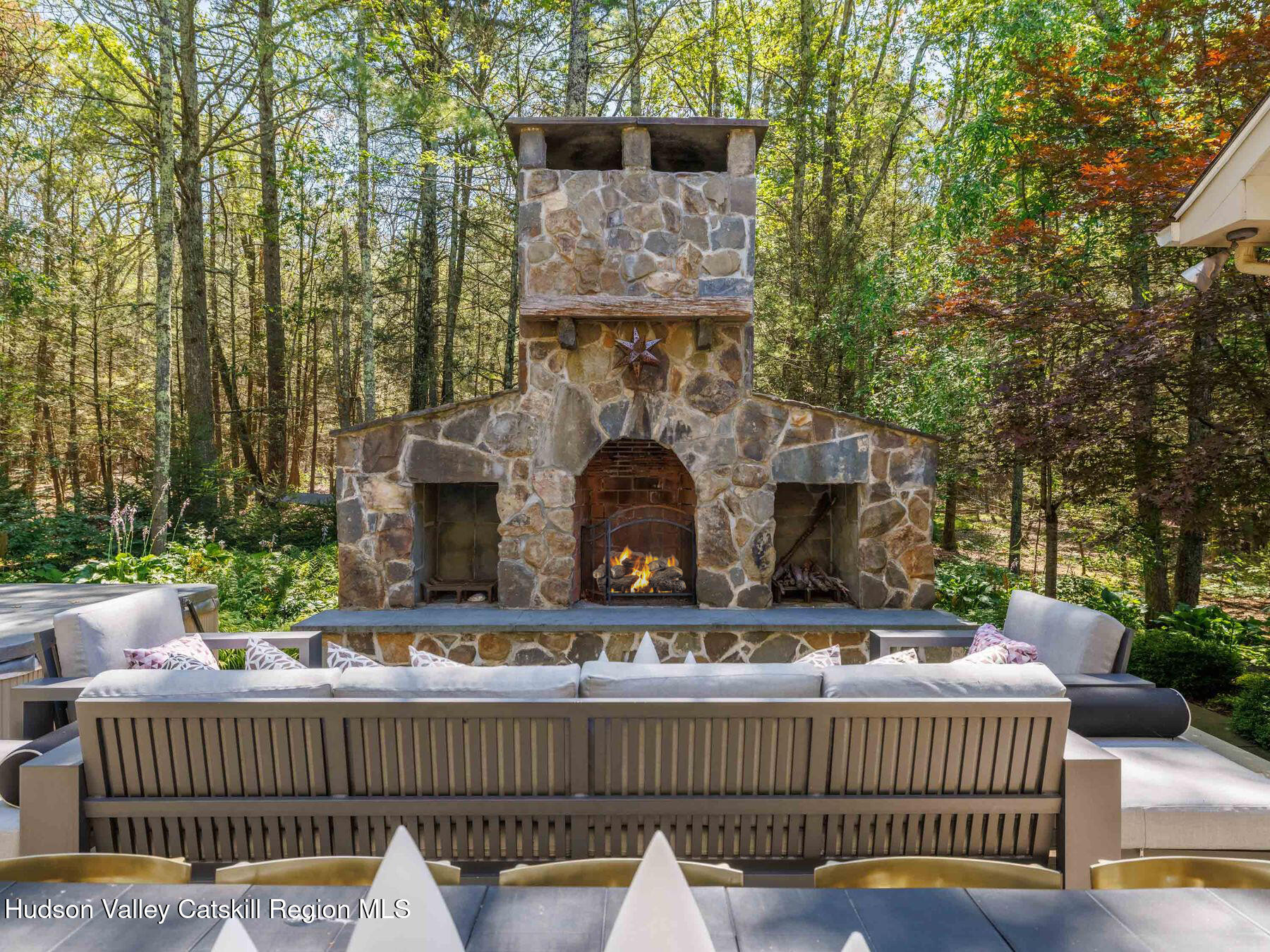 9 Estate Road Saugerties, NY 12477 - Photo 2 of 44 Outside 0