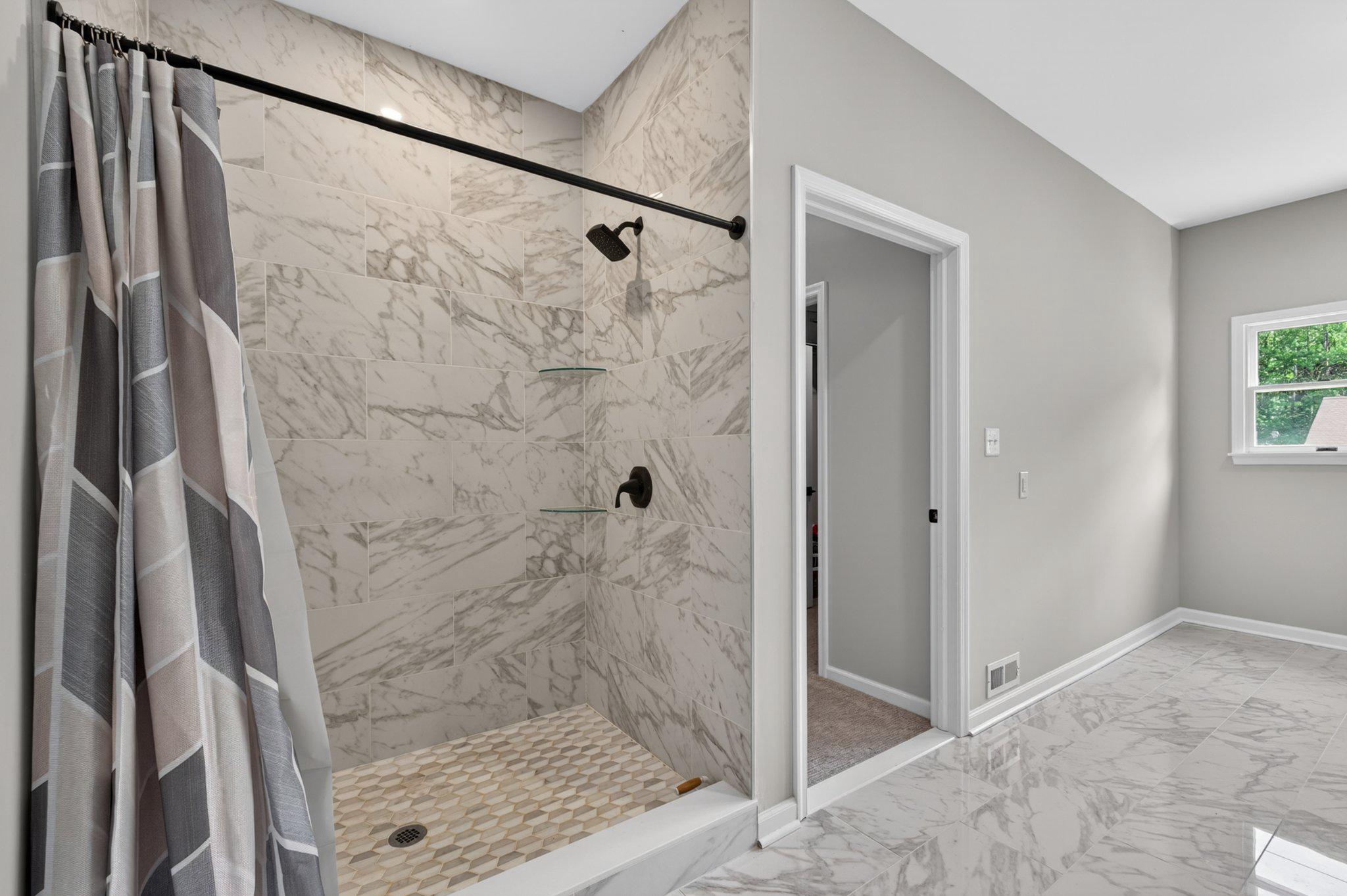 836 Hardingville Road Monroeville, NJ 08343 - Photo 26 of 58 Primary elegant bathroom.