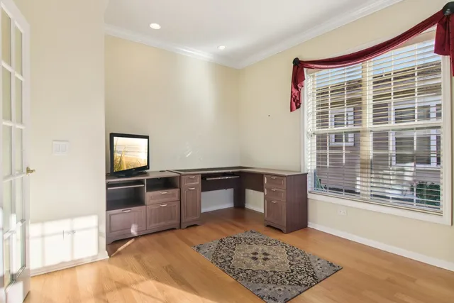 $327,000 | 328 Legacy Court, Grayslake, IL 60030