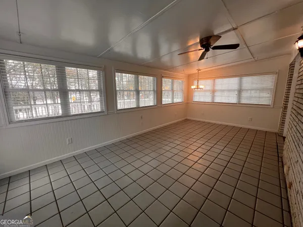 $650,000 | 24 North Brooks Road, LaGrange, GA 30240