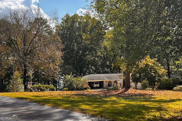$650,000 | 24 North Brooks Road, LaGrange, GA 30240