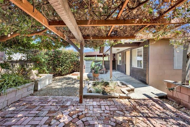 $1,050,000 | 579 Crane Boulevard, Los Angeles, CA 90065