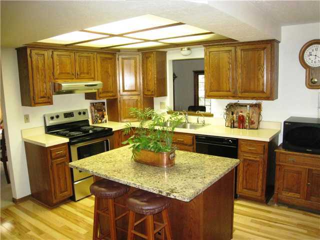 73 Beech Ridge Drive Powell, OH 43065 - Photo 8 of 18 Gallery Image 8