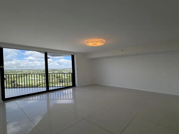 $4,800 | 5252 Northwest 85th Avenue, Unit 1902, Doral, FL 33166