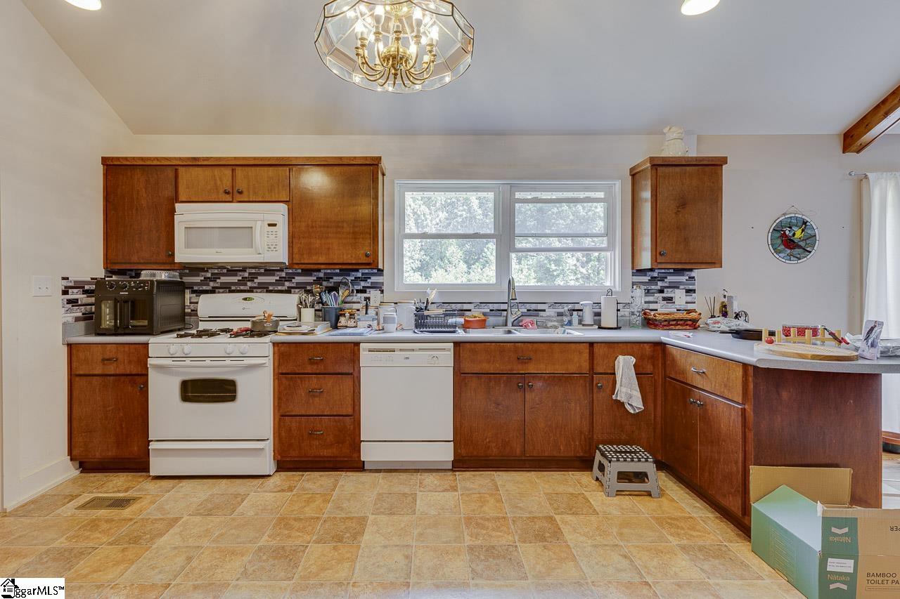 110 Destiny Lane Honea Path, SC 29654 - Photo 7 of 35