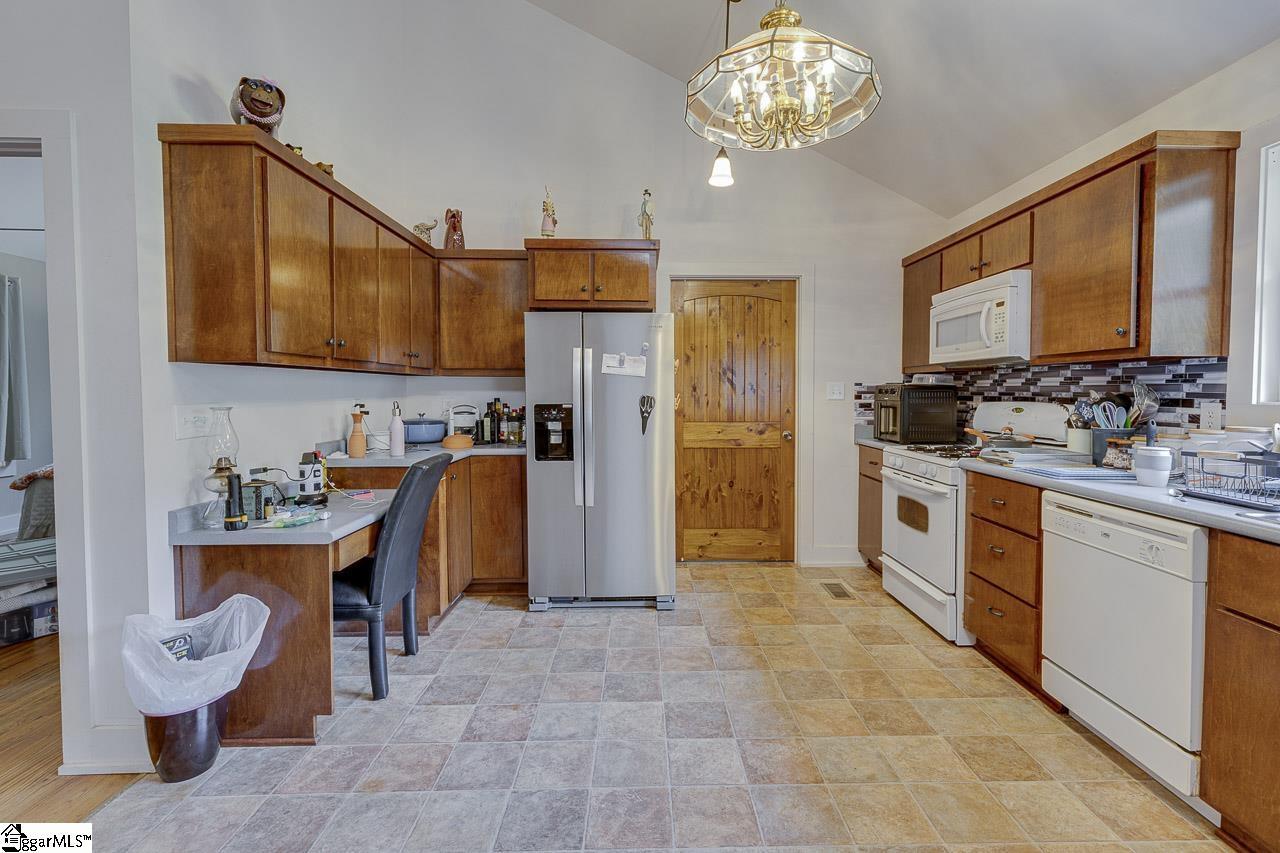 110 Destiny Lane Honea Path, SC 29654 - Photo 8 of 35