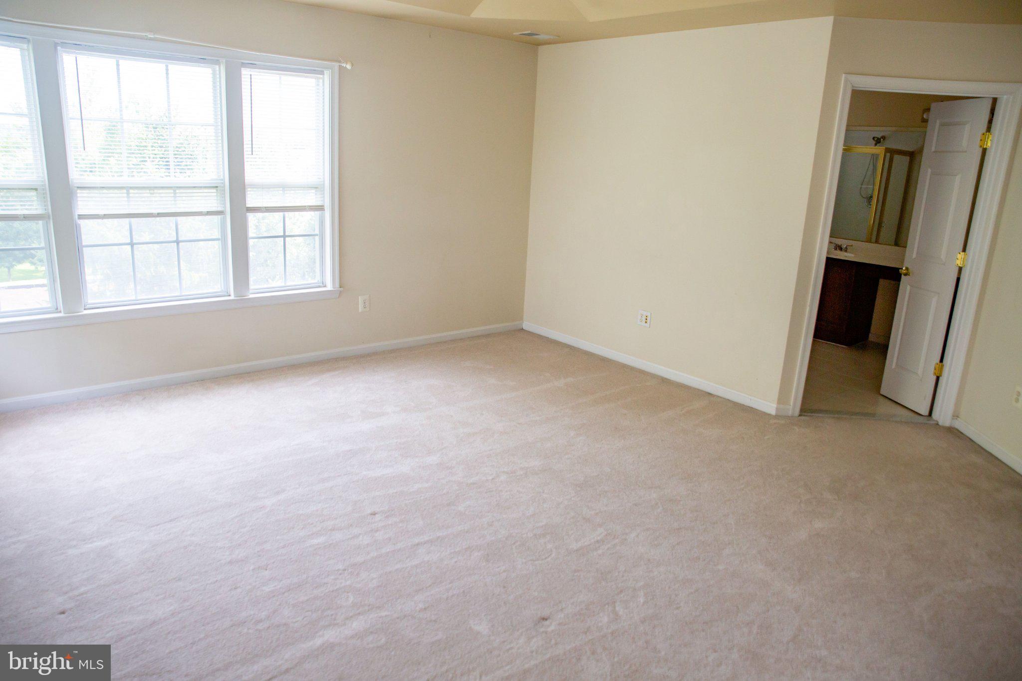 43022 Rundle Terrace Leesburg, VA 20176 - Photo 9 of 15 Gallery Image 9