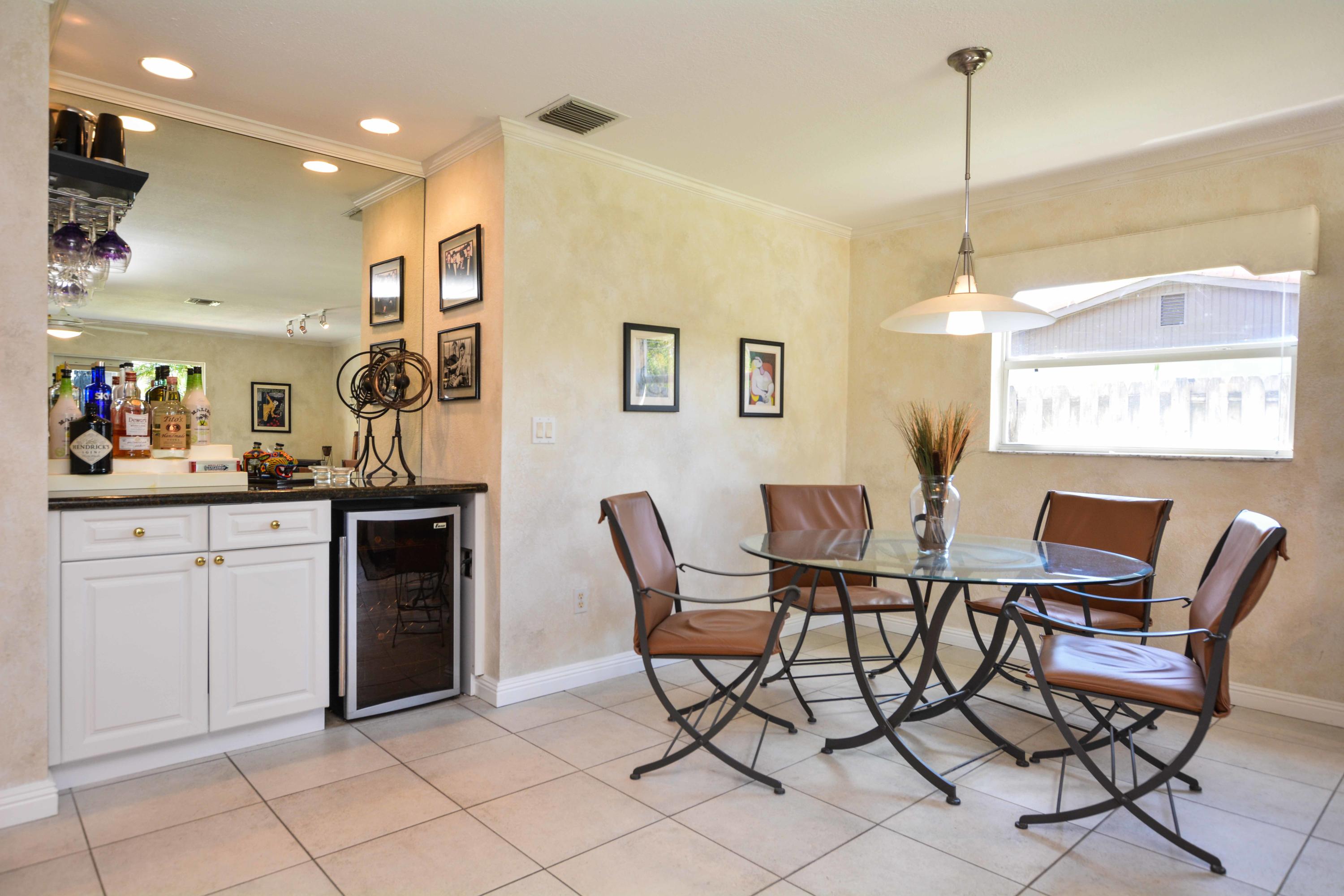 235 Northwest 6th Street Boca Raton, FL 33432 - Photo 18 of 31 235NW6StBocaRatonFL (17 of 29)