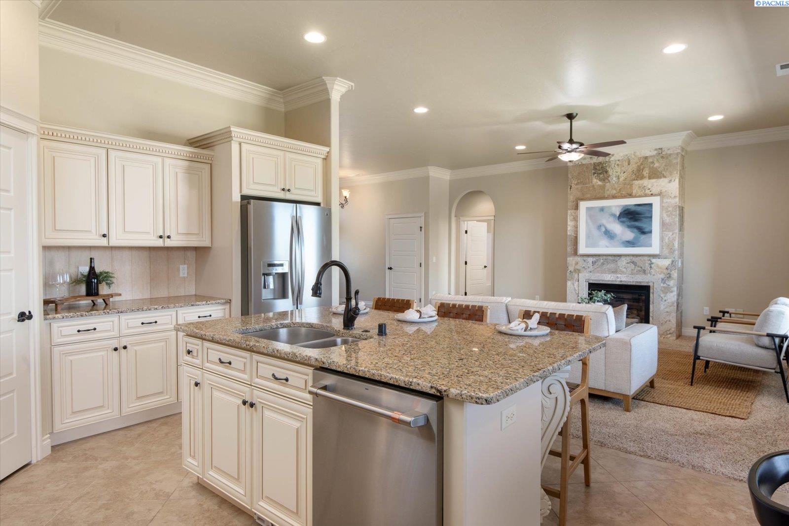 73002 East Reata Road Kennewick, WA 99338 - Photo 16 of 50 Gallery Image 16