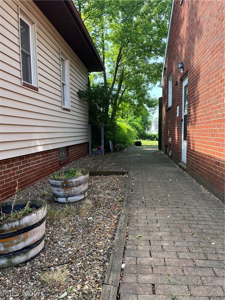 13650 Granger Road Cleveland, OH 44125 - Photo 2 of 13
