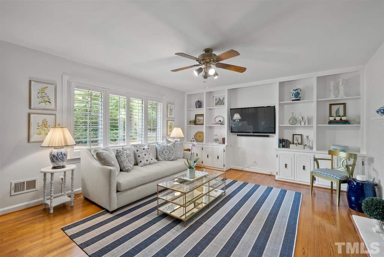 4304 Boxwood Road Raleigh, NC 27612 - Photo 3 of 19