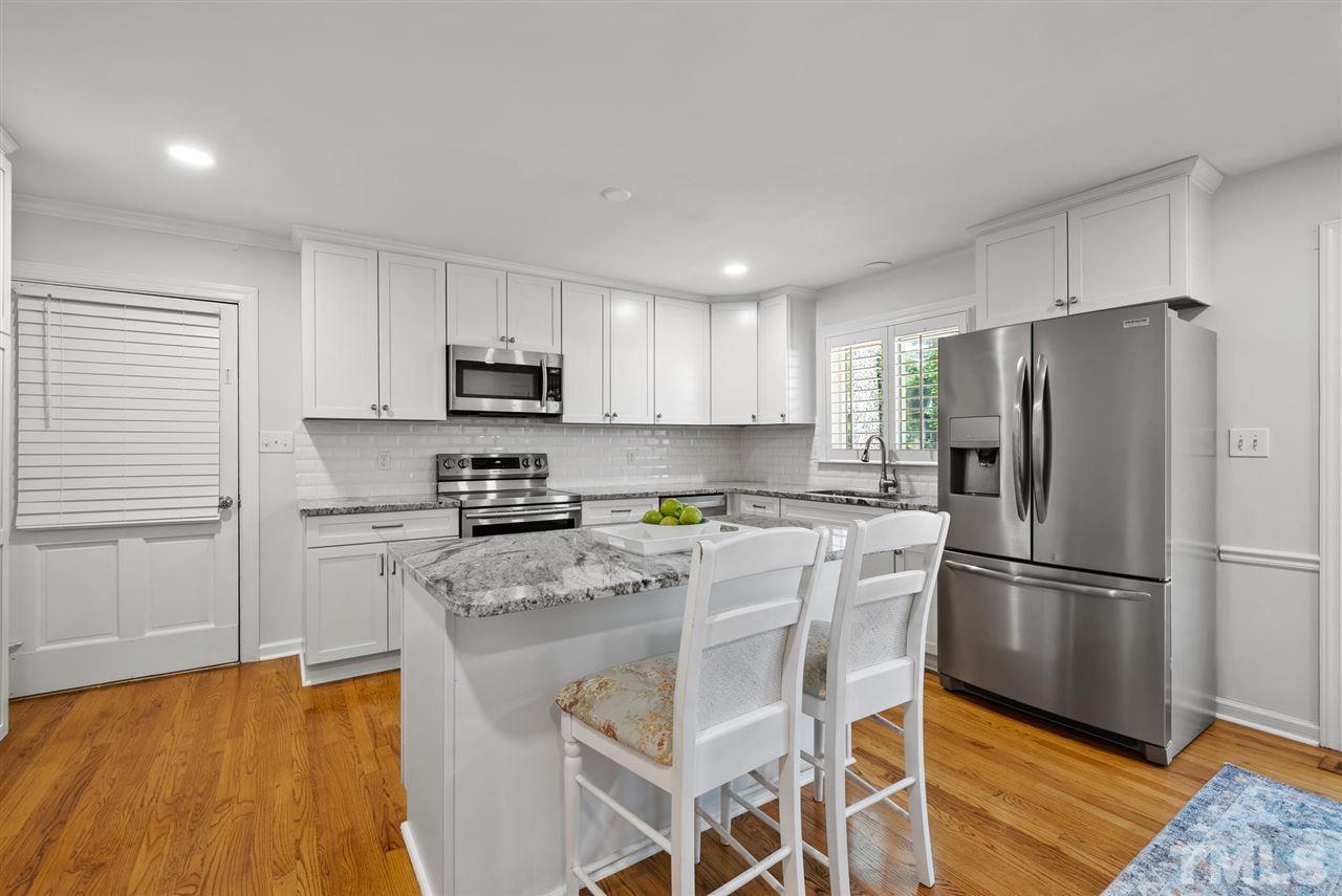 4304 Boxwood Road Raleigh, NC 27612 - Photo 5 of 19