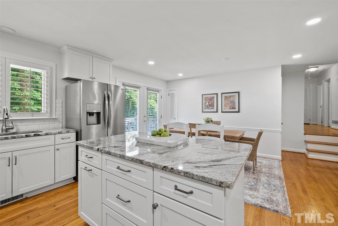 4304 Boxwood Road Raleigh, NC 27612 - Photo 6 of 19