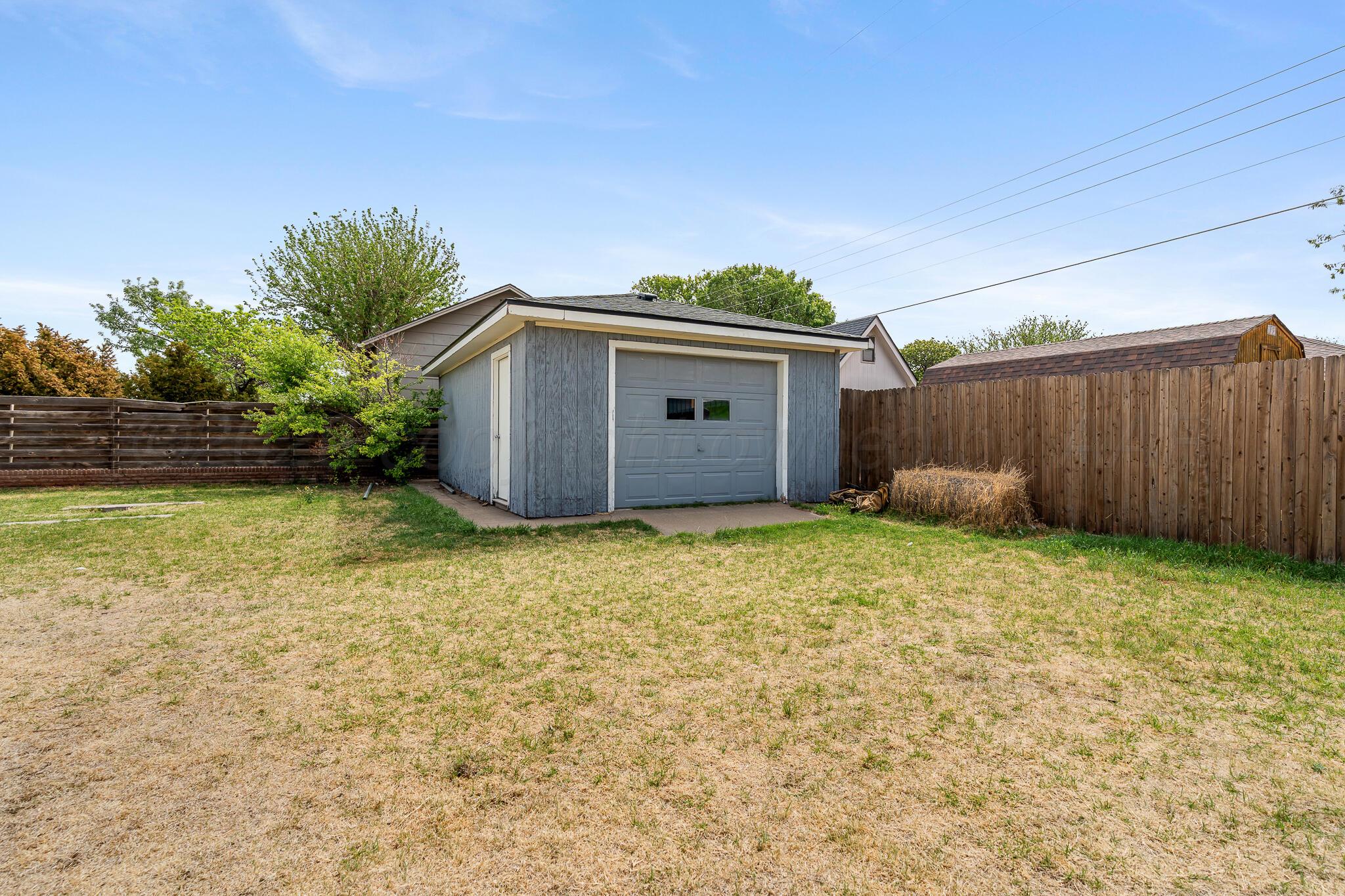 302 Tansy Street Borger, TX 79007 - Photo 19 of 19 Backyard view 2