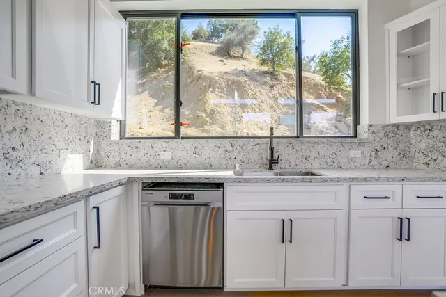 $1,395,000 | 8366 Hillcroft Drive, West Hills, CA 91304