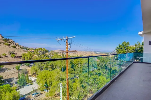 $1,395,000 | 8366 Hillcroft Drive, West Hills, CA 91304