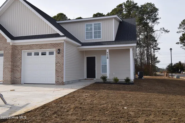 $1,800 | 849 Sarah Rebecca Drive, Unit B, Greenville, NC 27834