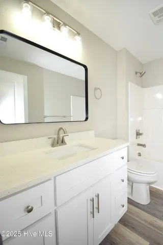 $1,800 | 849 Sarah Rebecca Drive, Unit B, Greenville, NC 27834