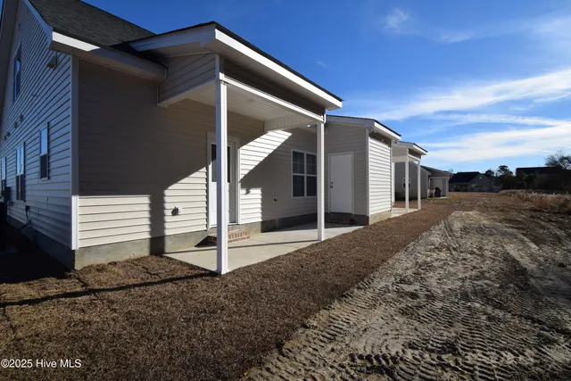 $1,800 | 849 Sarah Rebecca Drive, Unit B, Greenville, NC 27834