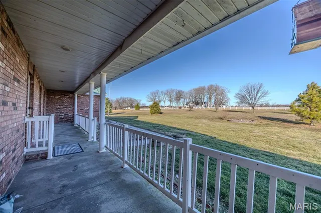 $575,000 | 23598 Falcon Road, Lebanon, MO 65536