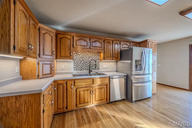 $575,000 | 23598 Falcon Road, Lebanon, MO 65536