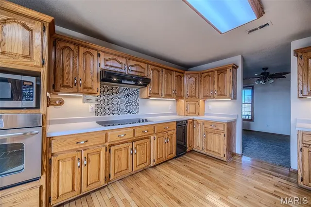 $575,000 | 23598 Falcon Road, Lebanon, MO 65536