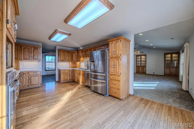 $575,000 | 23598 Falcon Road, Lebanon, MO 65536