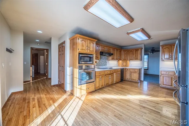 $575,000 | 23598 Falcon Road, Lebanon, MO 65536