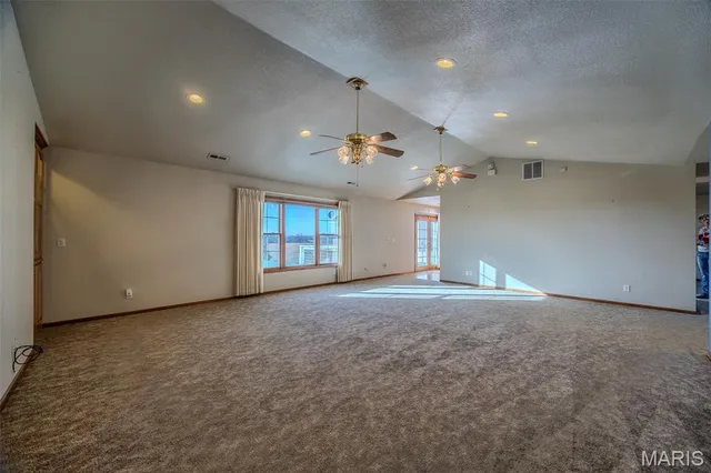 $575,000 | 23598 Falcon Road, Lebanon, MO 65536