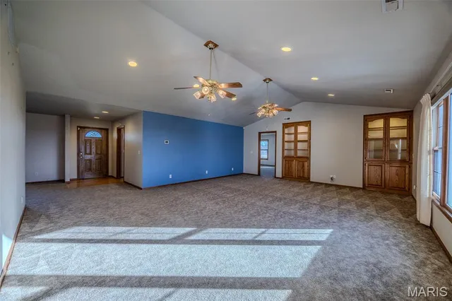 $575,000 | 23598 Falcon Road, Lebanon, MO 65536