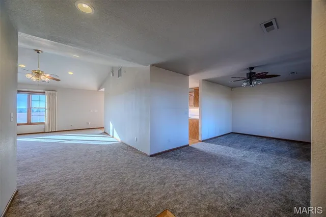 $575,000 | 23598 Falcon Road, Lebanon, MO 65536