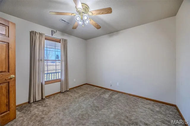 $575,000 | 23598 Falcon Road, Lebanon, MO 65536