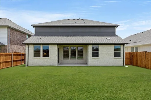 $2,700 | 744 Waterhouse Lk Drive, Anna, TX 75409