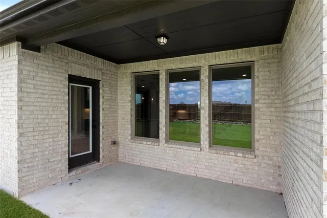 $2,700 | 744 Waterhouse Lk Drive, Anna, TX 75409