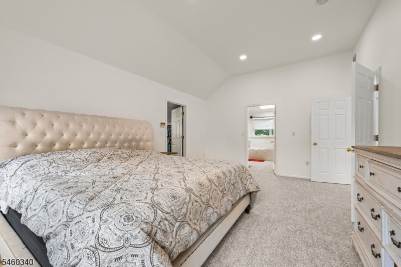 15 Washington Avenue Summit, NJ 07901 - Photo 21 of 35 Gallery Image 21