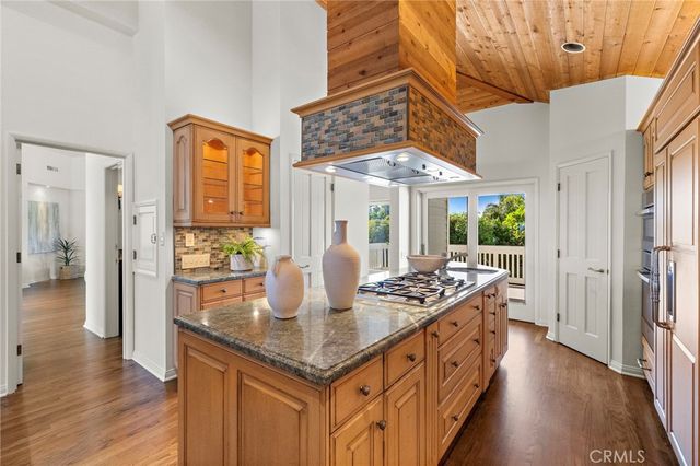 $5,450,000 | 520 Kings Road, Newport Beach, CA 92663