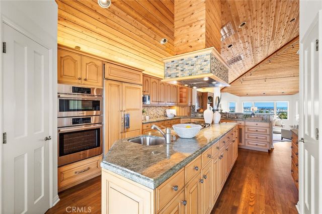 $5,450,000 | 520 Kings Road, Newport Beach, CA 92663