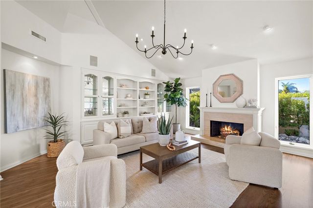 $5,450,000 | 520 Kings Road, Newport Beach, CA 92663