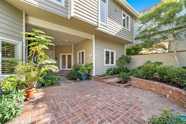 $5,450,000 | 520 Kings Road, Newport Beach, CA 92663