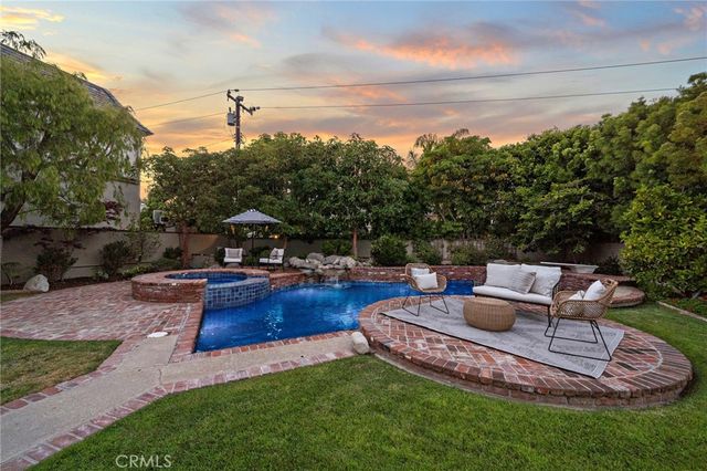 $5,450,000 | 520 Kings Road, Newport Beach, CA 92663