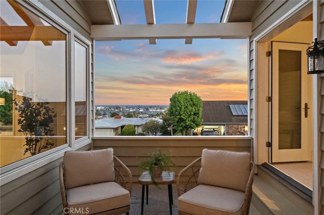 $5,450,000 | 520 Kings Road, Newport Beach, CA 92663
