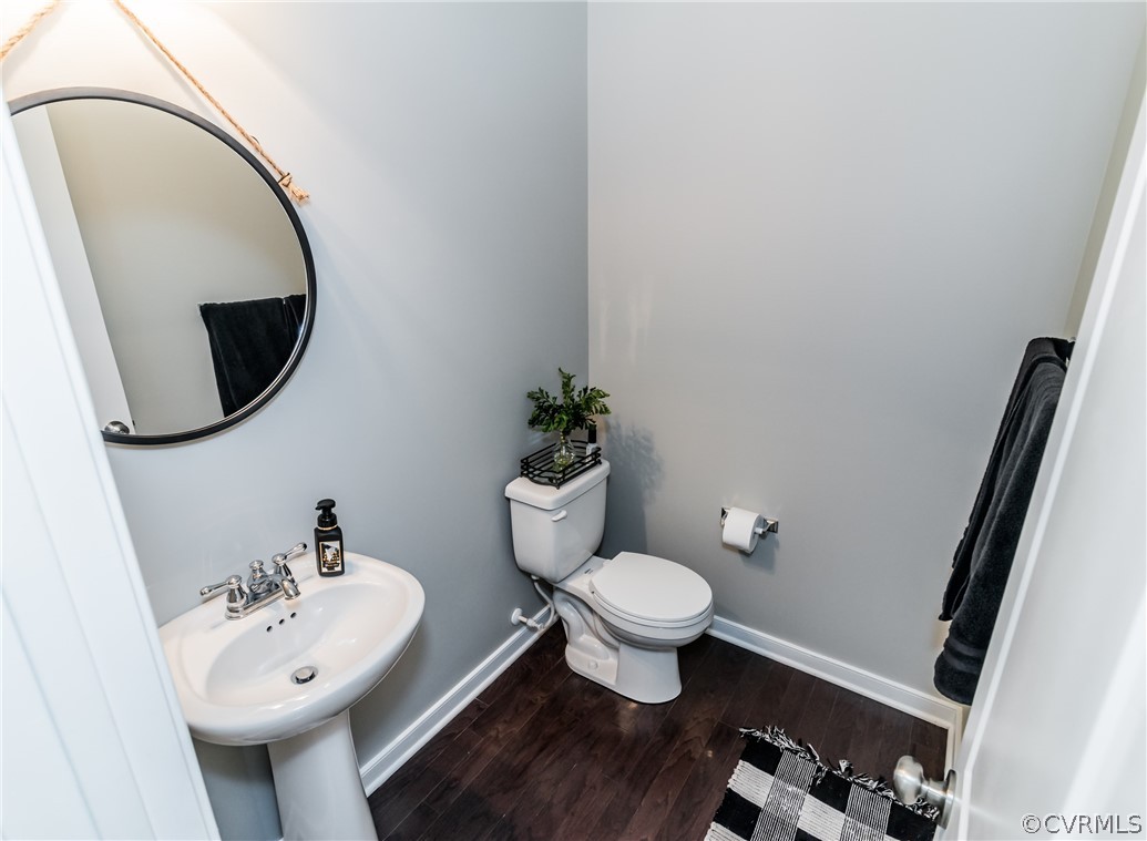 11375 Creeks Edge Road New Kent, VA 23124 - Photo 17 of 50 Guest bath on 1st flr