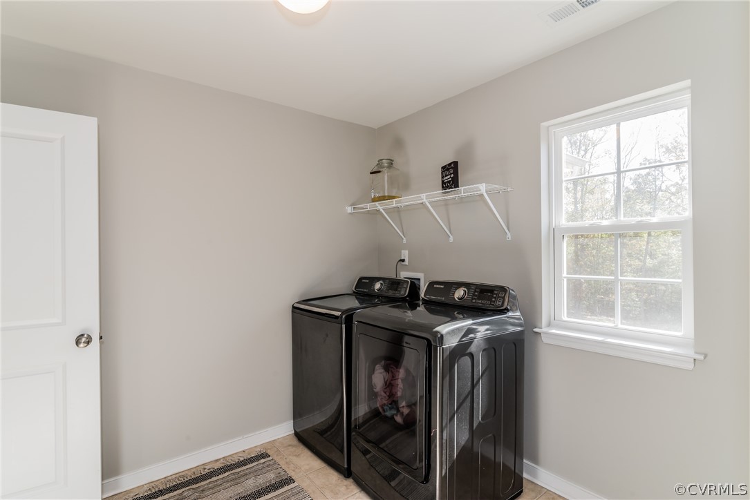 11375 Creeks Edge Road New Kent, VA 23124 - Photo 39 of 50 Laundry room